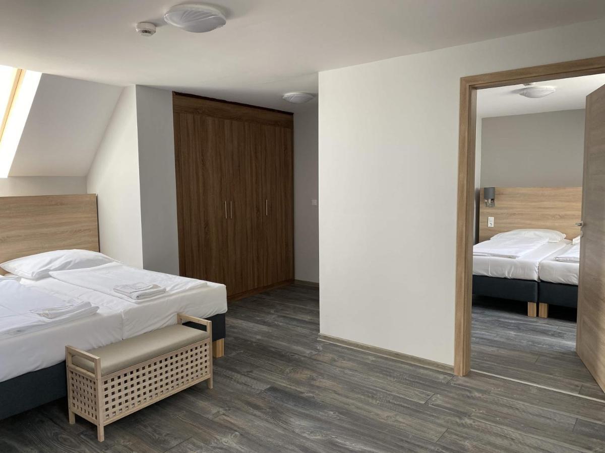 Kis Szieszta Panzio 3* Balatonboglár