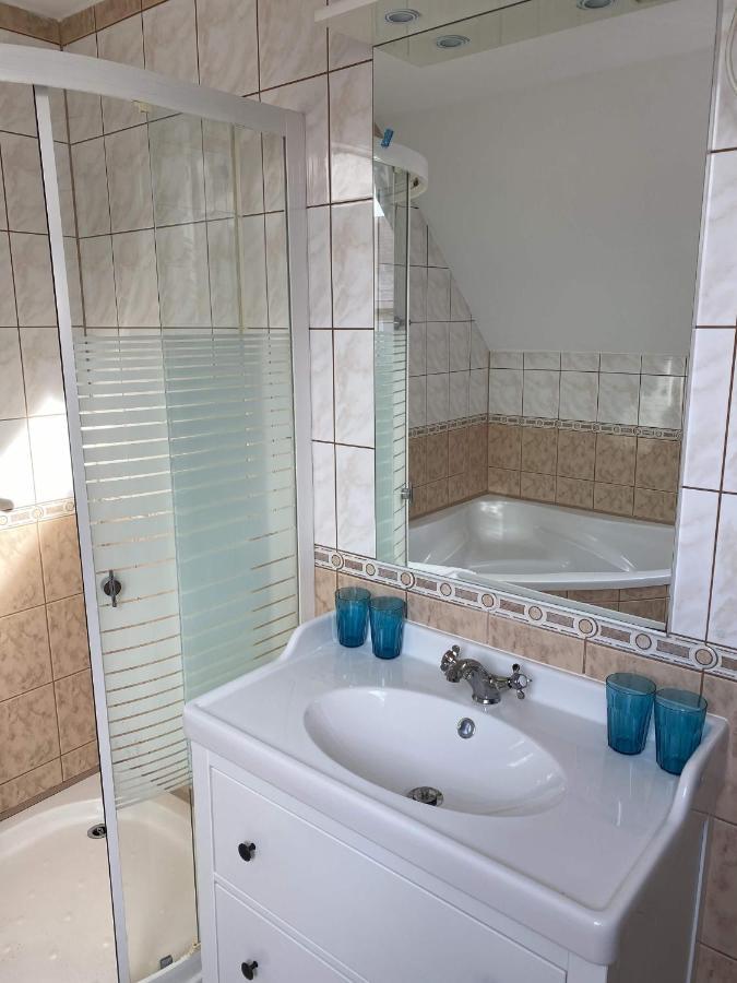 Kis Szieszta Panzio Bed & Breakfast 3*